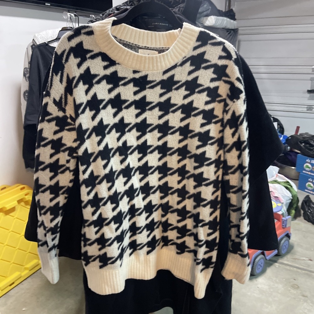 lou and grey sweater Size Small